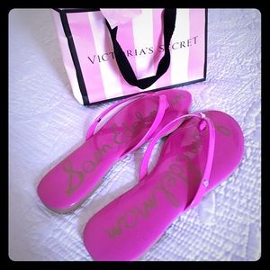 BRAND NEW SAM EDELMAN THONG SANDALS🌻